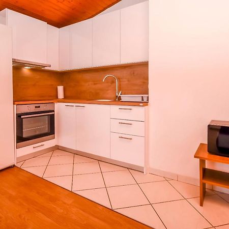 Apartment Mira Примоштен Номер фото